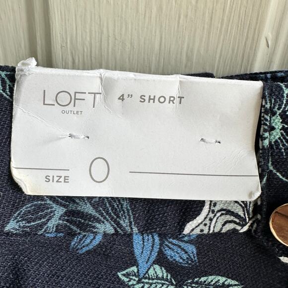 LOFT Floral Print 4" Short NWT - Picture 6 of 8